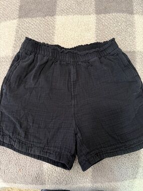 Old Navy Black High-Waist Elastic Shorts